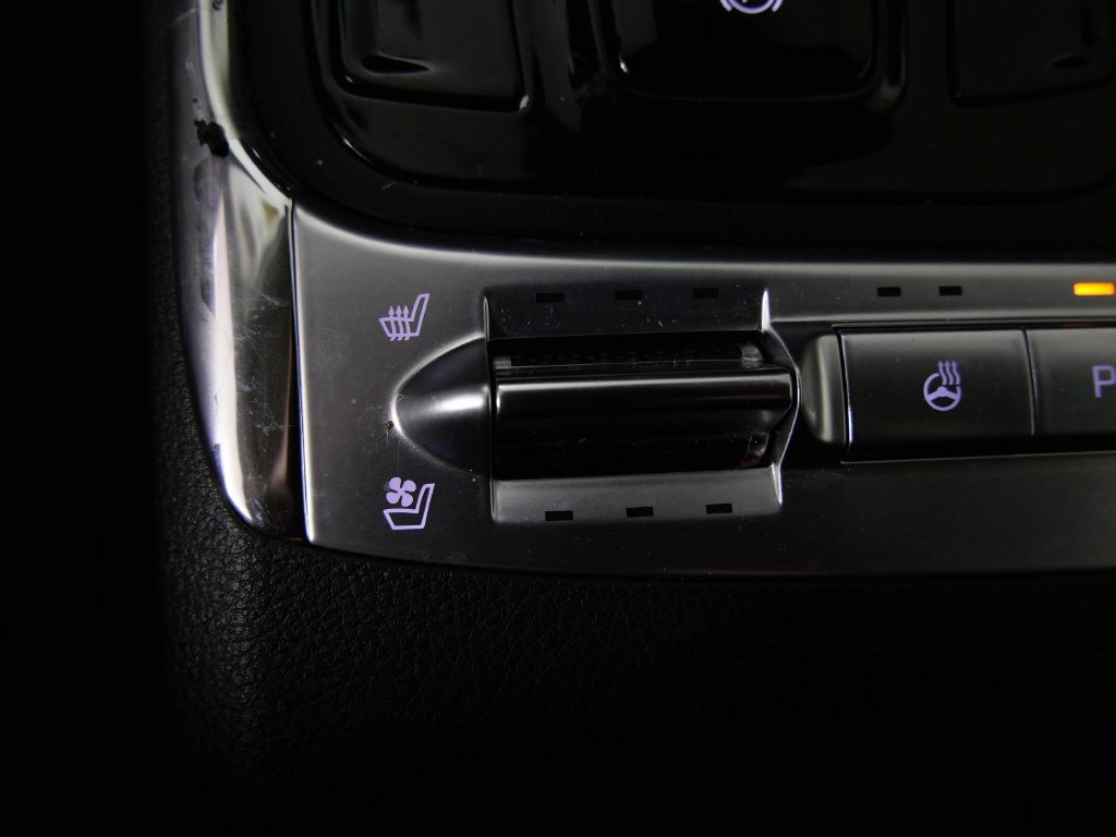 Used 2025 Kia Carnival SX Prestige FWD image 28