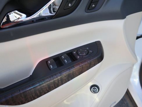 Used 2023 GMC Acadia Denali w/ Denali Ultimate Package image 21