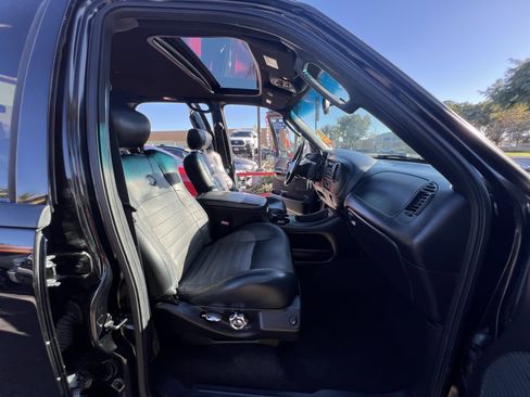 Used 2002 Ford F150 Harley-Davidson image 43