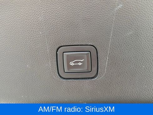 Used 2018 Chevrolet Traverse LT AWD/4WD image 9