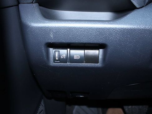 Used 2023 Toyota RAV4 XLE AWD/4WD image 27