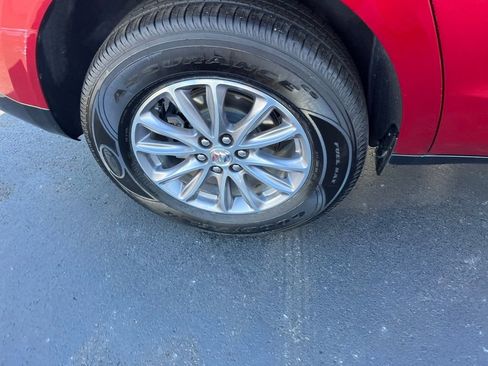 Used 2024 Buick Enclave Premium image 35