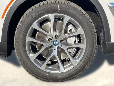 New 2026 BMW X5 xDrive50e AWD/4WD image 11