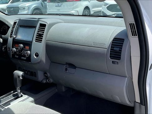 Used 2019 Nissan Frontier SV w/ Value Truck Package RWD image 23