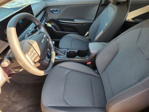 New 2025 Kia K4 LXS image 11