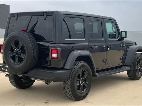 Used 2023 Jeep Wrangler Sport image 2