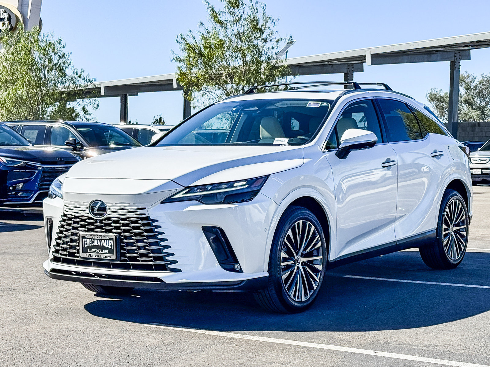 Used 2025 Lexus RX 350 w/ Convenience Package AWD/4WD image 3