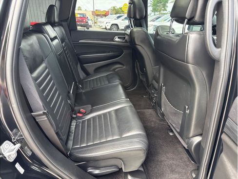 Used 2019 Jeep Grand Cherokee Limited X RWD image 24