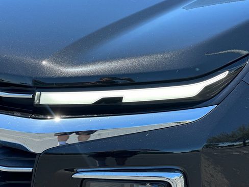 Used 2026 Chevrolet Traverse LT w/ LPO, Floor Liner Package FWD image 48