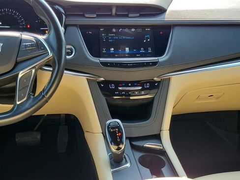 Certified 2019 Cadillac XT5 AWD image 11
