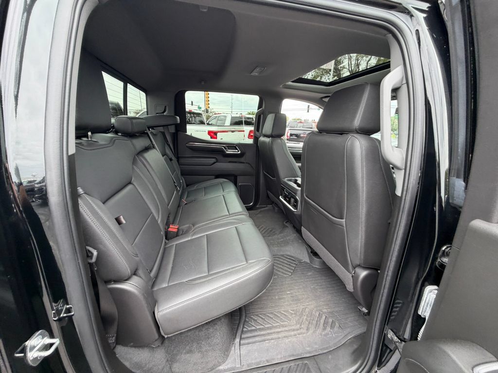 Certified 2024 Chevrolet Silverado 1500 LTZ AWD/4WD image 13