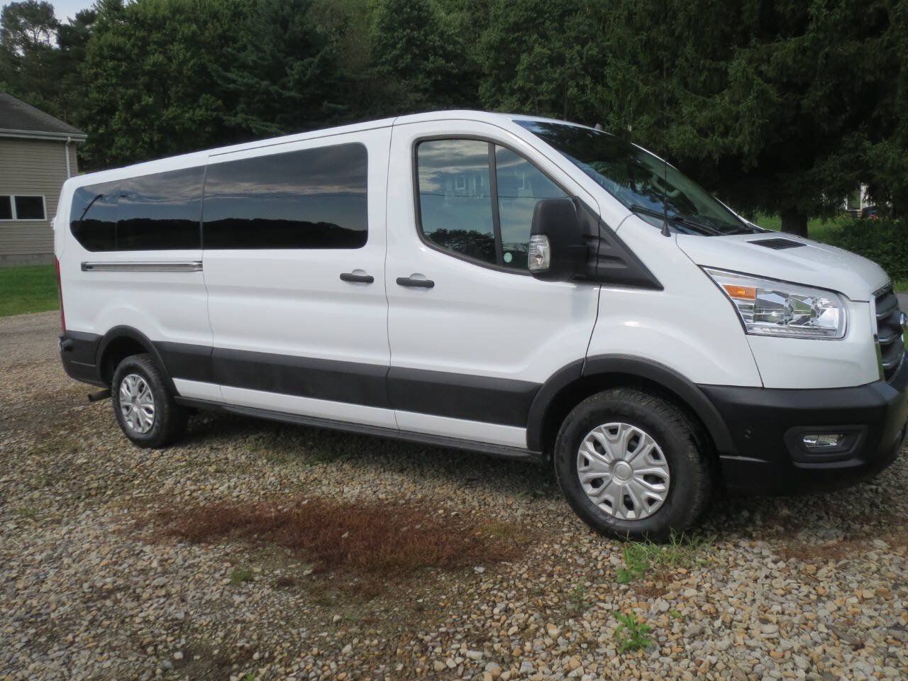 Used 2024 Ford Transit 350 XLT RWD image 4
