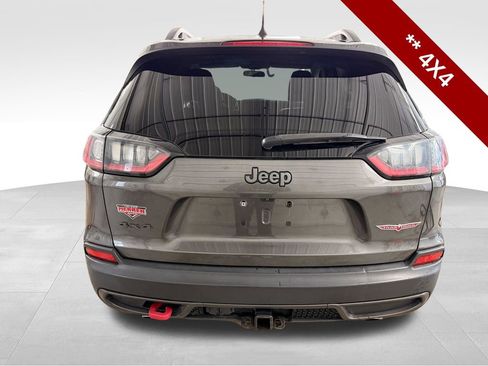 Used 2019 Jeep Cherokee Trailhawk w/ Cold Weather Group image 4