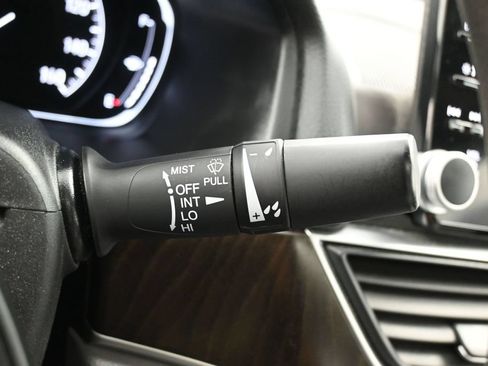 Used 2018 Honda Accord EX image 14