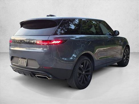 Used 2024 Land Rover Range Rover Sport SE AWD/4WD image 5