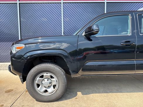 Used 2023 Toyota Tacoma SR image 13