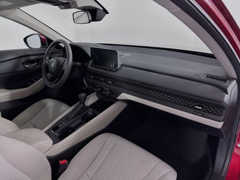 Certified 2023 Honda Accord EX image 28