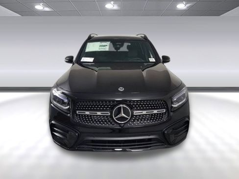 New 2024 Mercedes-Benz GLB 250 image 2