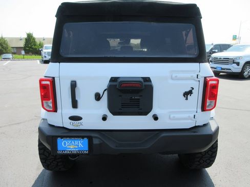 Used 2022 Ford Bronco 4-Door AWD/4WD image 4