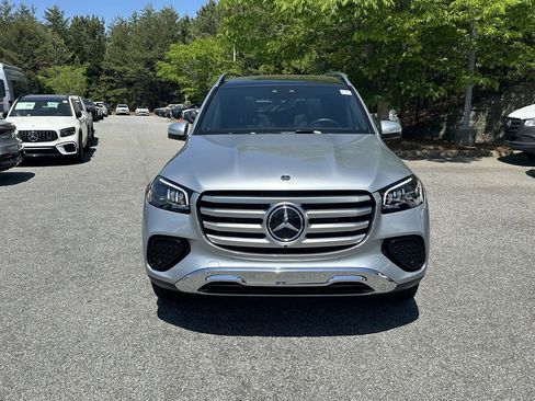 Certified 2025 Mercedes-Benz GLS 450 4MATIC image 3