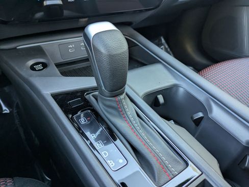 New 2026 Nissan Sentra SR w/ Floor Mat Package image 19