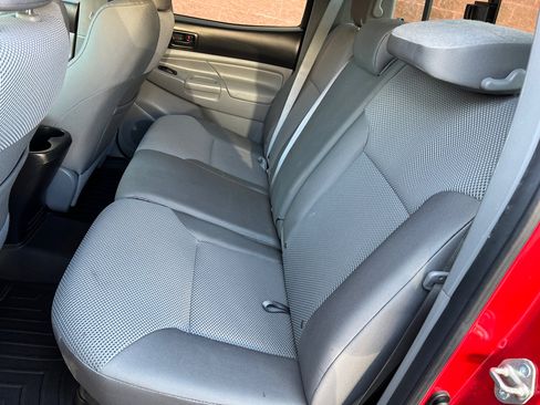 Used 2015 Toyota Tacoma 4x4 Double Cab w/ TRD Sport Package image 12