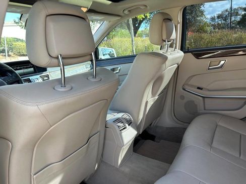 Used 2014 Mercedes-Benz E 350 Sedan image 17