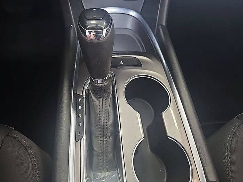 Used 2017 Chevrolet Malibu LT FWD image 22