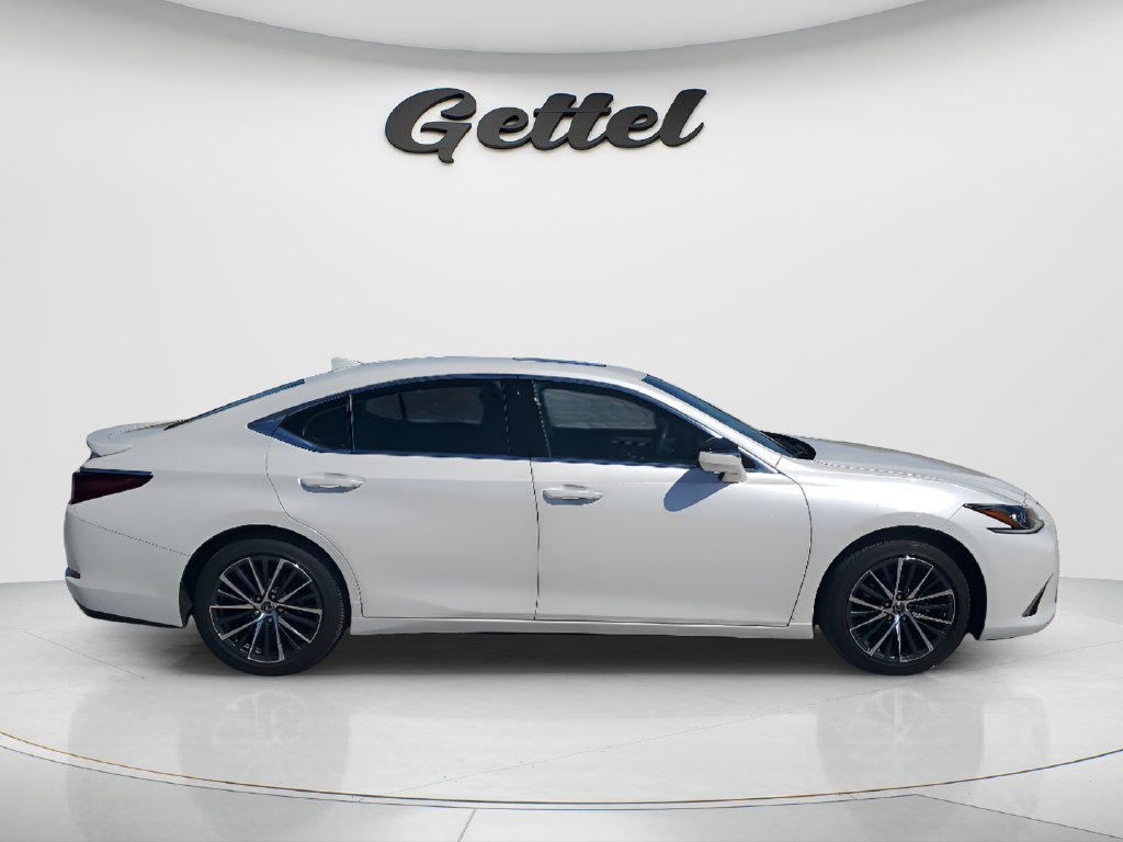 Used 2025 Lexus ES 350 w/ Premium Package FWD image 4