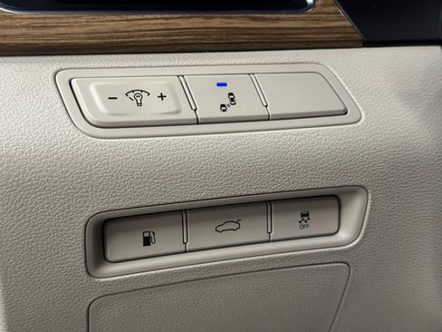 Used 2015 Hyundai Sonata Limited image 29
