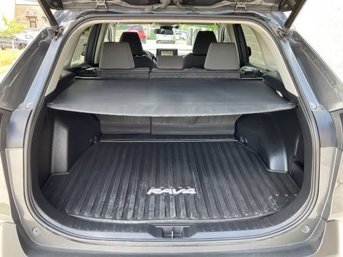 Used 2022 Toyota RAV4 XLE w/ Convenience Package AWD/4WD image 41