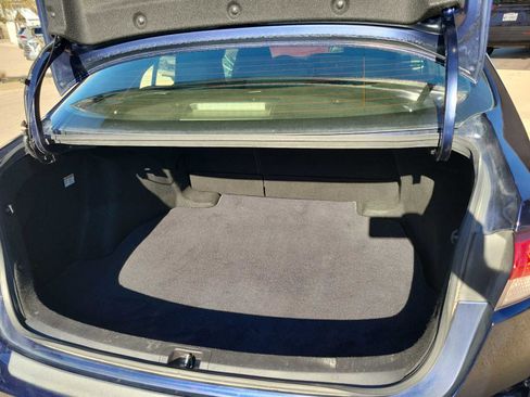 Used 2021 Toyota Corolla LE w/ Carpet Mat Package (TMS) image 19