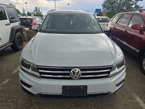 Used 2018 Volkswagen Tiguan SE AWD/4WD image 6