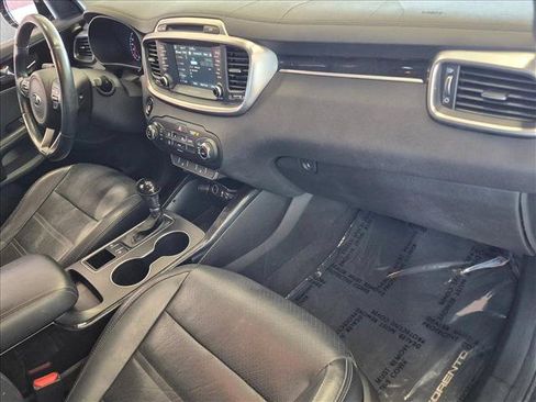 Used 2018 Kia Sorento EX FWD image 20