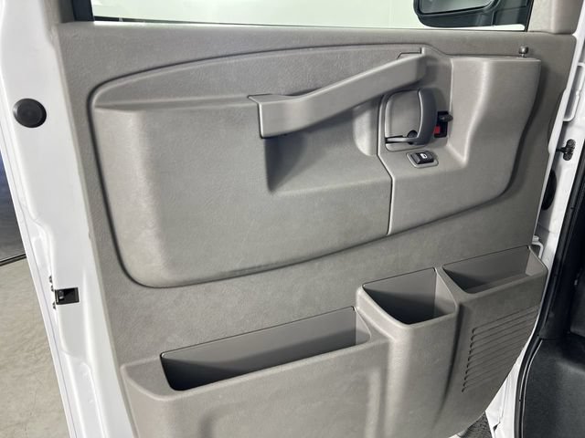 Used 2025 GMC Savana 2500 w/ Driver Convenience Package RWD image 18