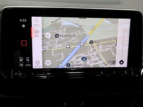 Used 2025 Volkswagen Atlas Cross Sport SEL R-Line image 3