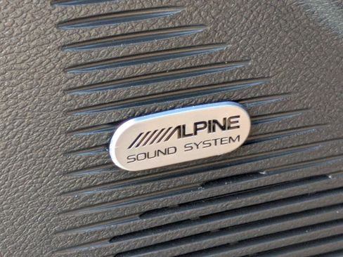 Used 2019 Dodge Challenger SRT Hellcat image 20