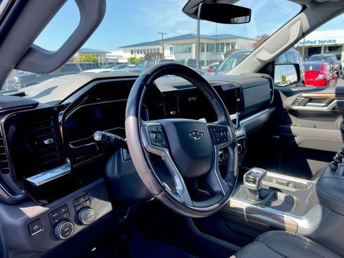 Used 2022 Chevrolet Silverado 1500 RST w/ All Star Edition Plus AWD/4WD image 10