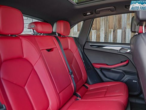 Used 2018 Porsche Macan S AWD/4WD image 23