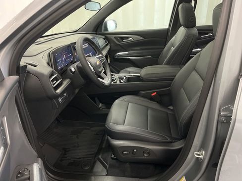 New 2026 Chevrolet Traverse LT w/ Sun and Wheel Package image 4