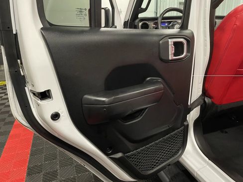 Used 2019 Jeep Wrangler Unlimited Sport S image 43