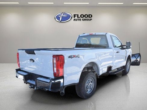 New 2026 Ford F250 XL w/ XL Chrome Package image 3