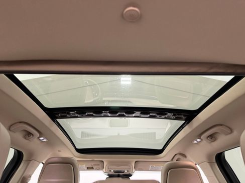 Used 2020 Lincoln Corsair FWD w/ Premium Package image 9