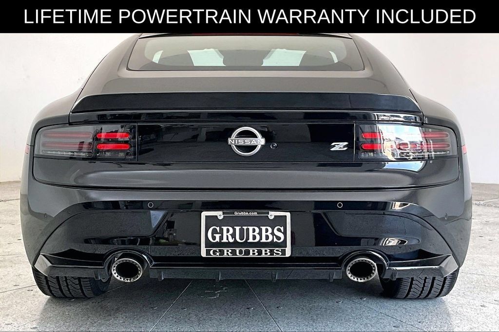 Used 2025 Nissan Z Performance w/ Floor Mat Package RWD image 5