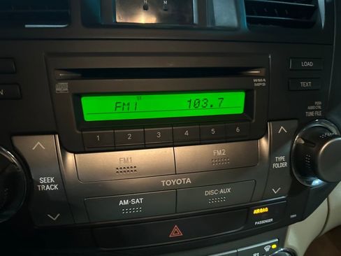 Used 2010 Toyota Highlander 4WD image 13