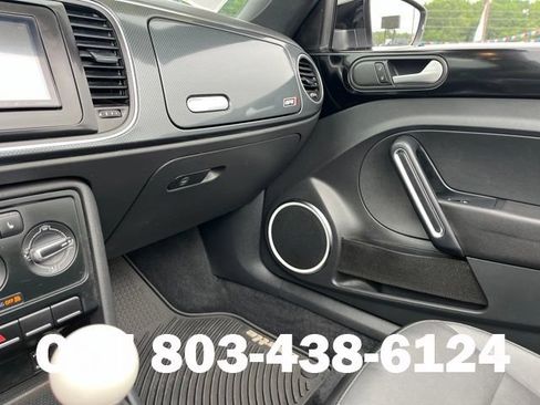 Used 2013 Volkswagen Beetle 2.0T FWD image 25