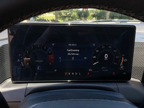 Used 2025 Ford Mustang Coupe RWD image 25