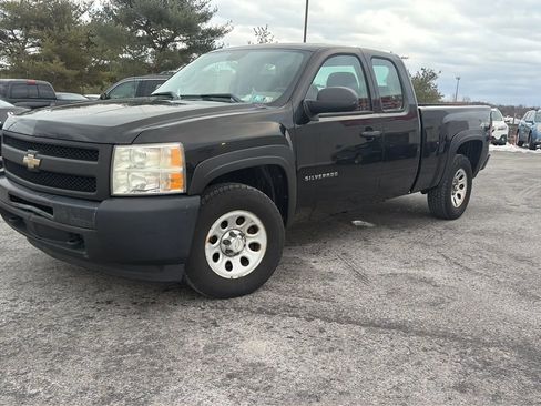 Used 2010 Chevrolet Silverado 1500 W/T image 17