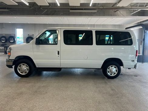 Used 2013 Ford E-150 and Econoline 150 Wagon RWD image 11