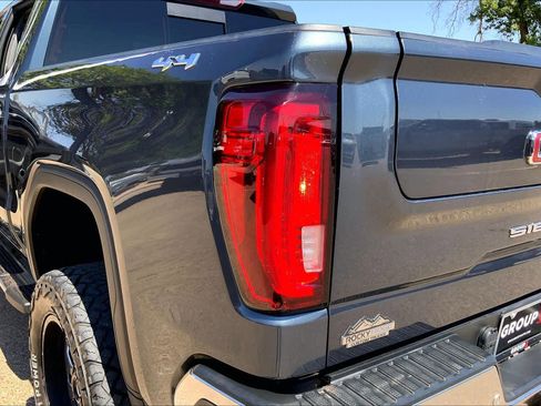 Used 2019 GMC Sierra 1500 SLT w/ SLT Premium Plus Package AWD/4WD image 29